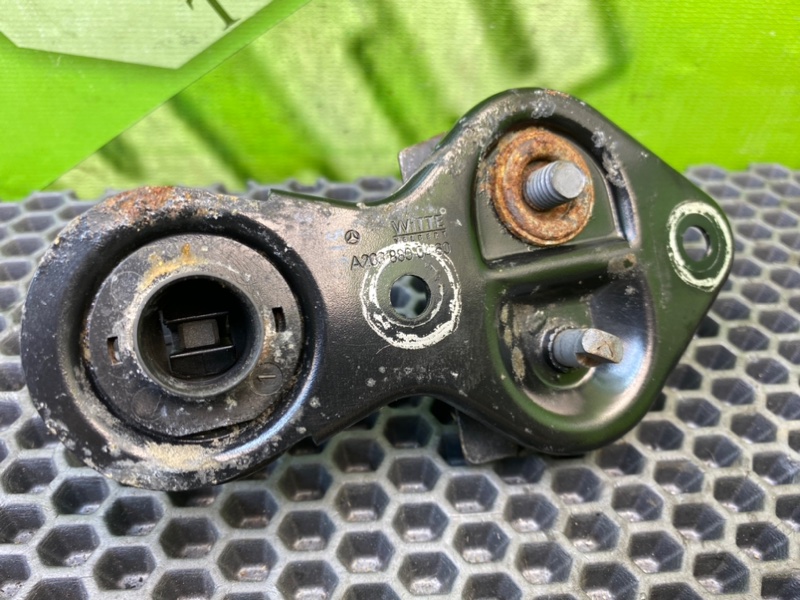 Замок капота, 1500 рублей, Калининград