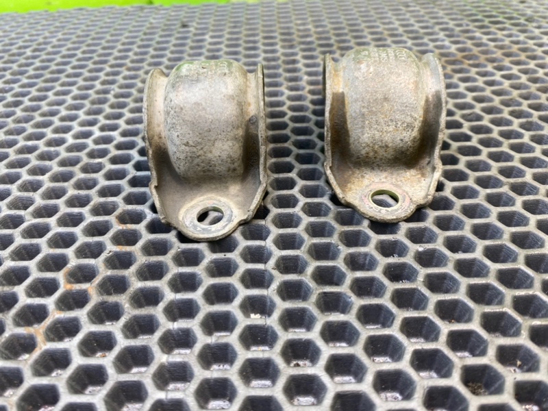 Скобы стабилизатора, 1000 рублей, Калининград