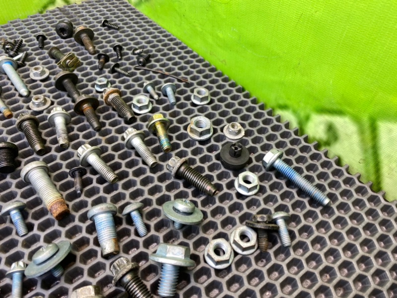 Болты салона, 2200 рублей, Калининград