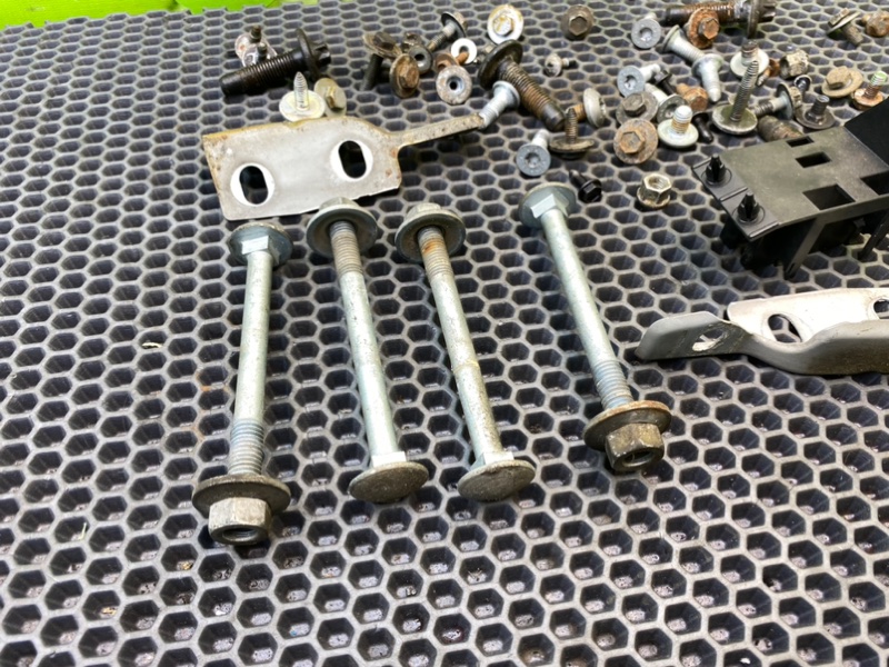 Болты, 1200 рублей, Калининград