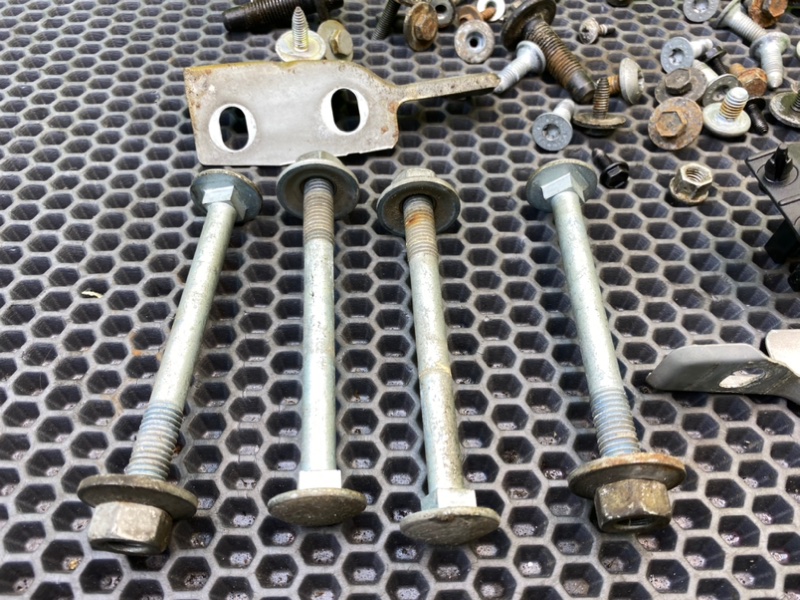 Болты, 1200 рублей, Калининград