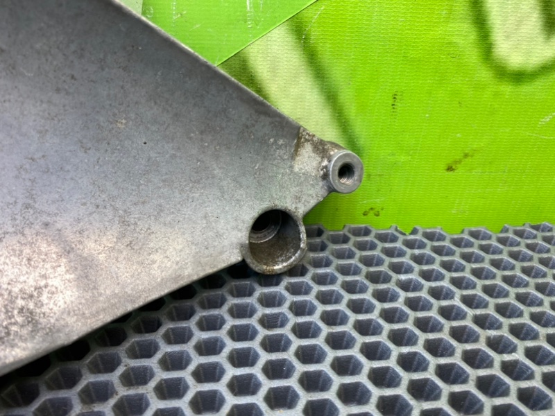 Кронштейн компрессора кондиционера, 700 рублей, Калининград