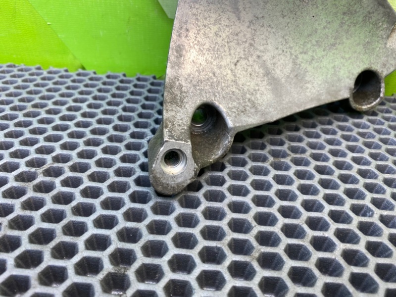 Кронштейн компрессора кондиционера, 700 рублей, Калининград