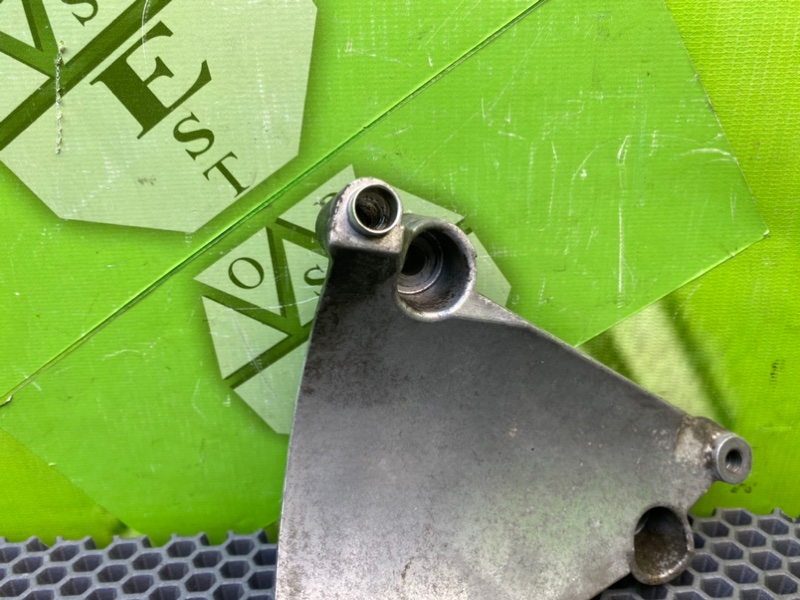 Кронштейн компрессора кондиционера, 700 рублей, Калининград