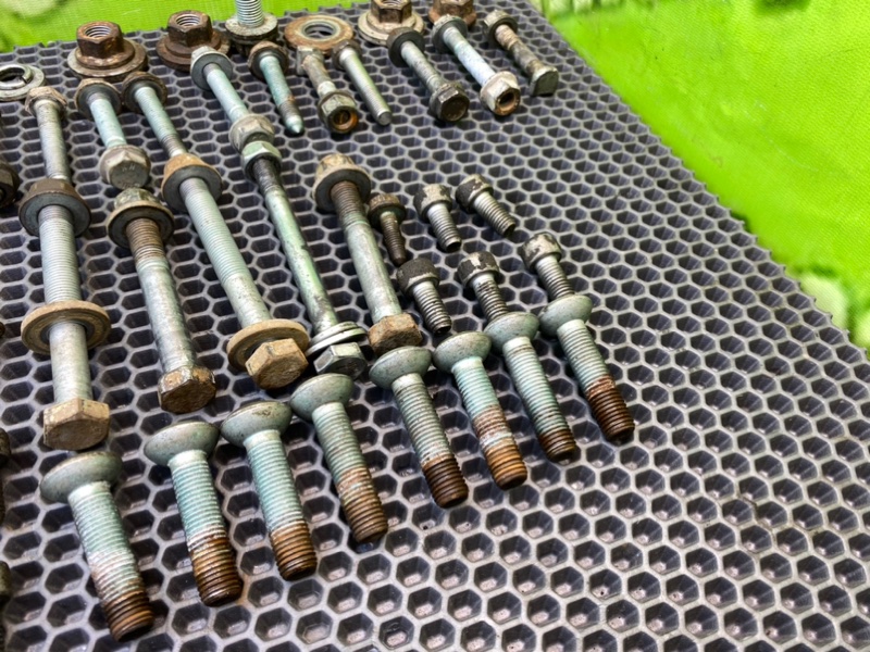 Болты подвески, 1800 рублей, Калининград