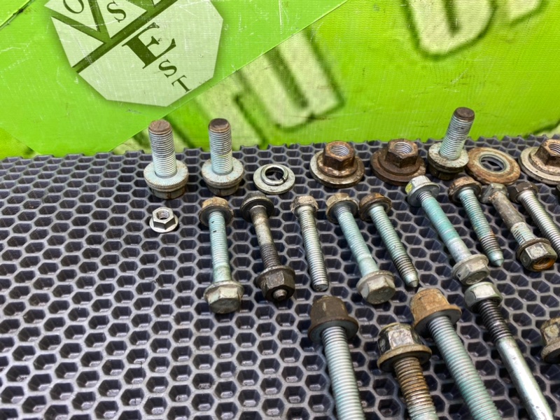 Болты подвески, 1800 рублей, Калининград