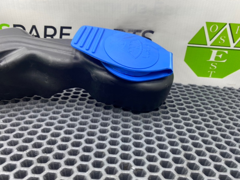 Горловина бачка стеклоомывателя, 1000 рублей, Калининград