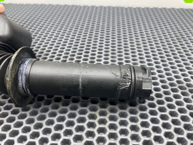 Горловина бачка стеклоомывателя, 1000 рублей, Калининград