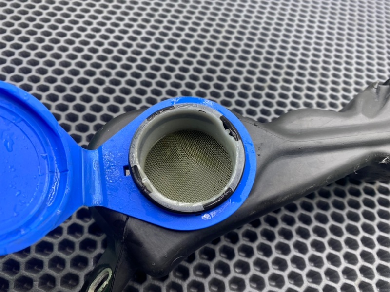 Горловина бачка стеклоомывателя, 1000 рублей, Калининград