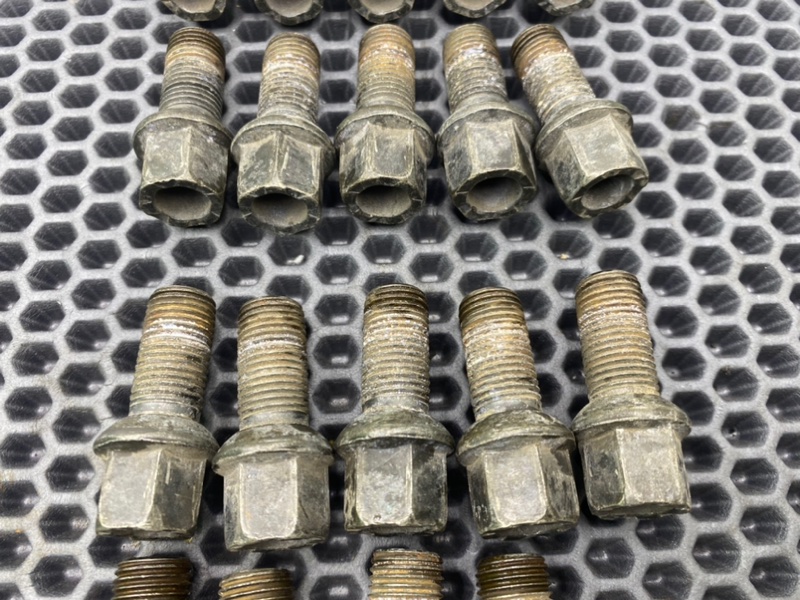 Колесные болты, 2200 рублей, Тверь