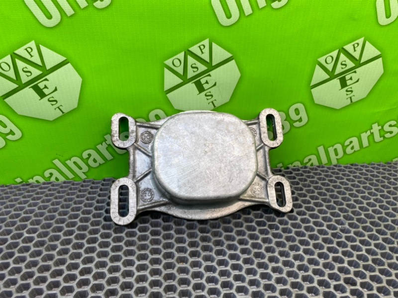 Кронштейн двигателя, 1000 рублей, Калининград