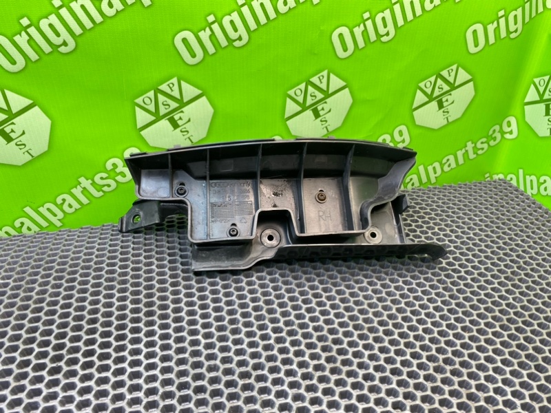 Кронштейн бампера, 1300 рублей, Калининград