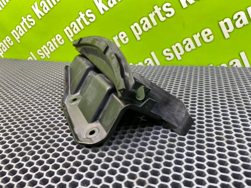 Кронштейн бампера, 1000 рублей, Калининград