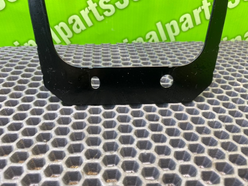 Кронштейн, 700 рублей, Калининград