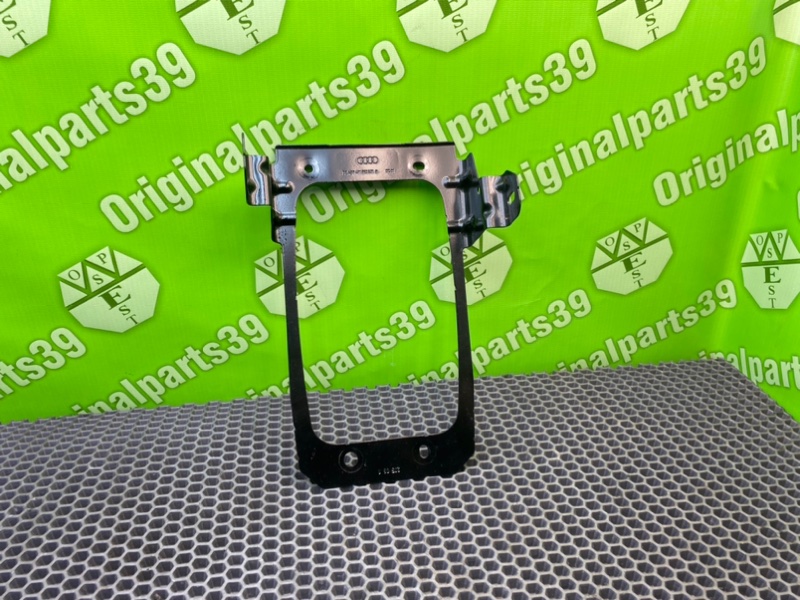 Кронштейн, 700 рублей, Калининград