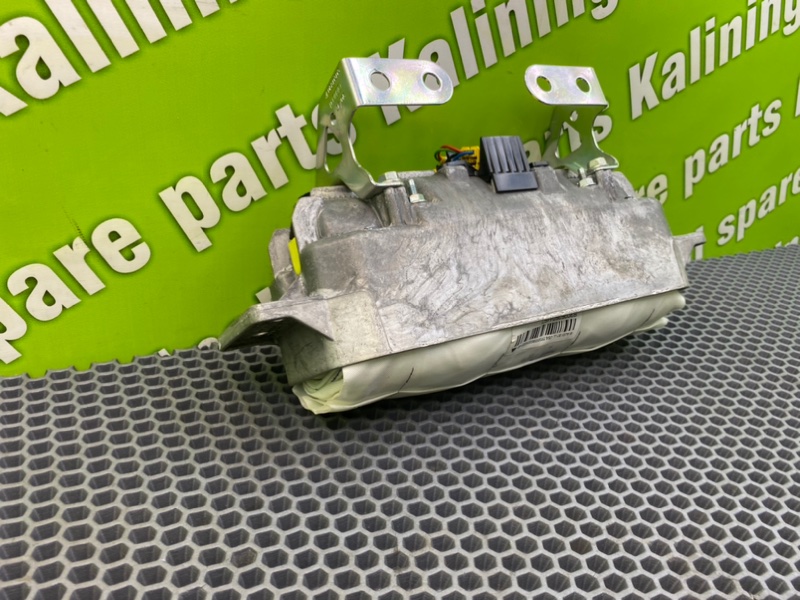 Подушка безопасности, 3300 рублей, Калининград