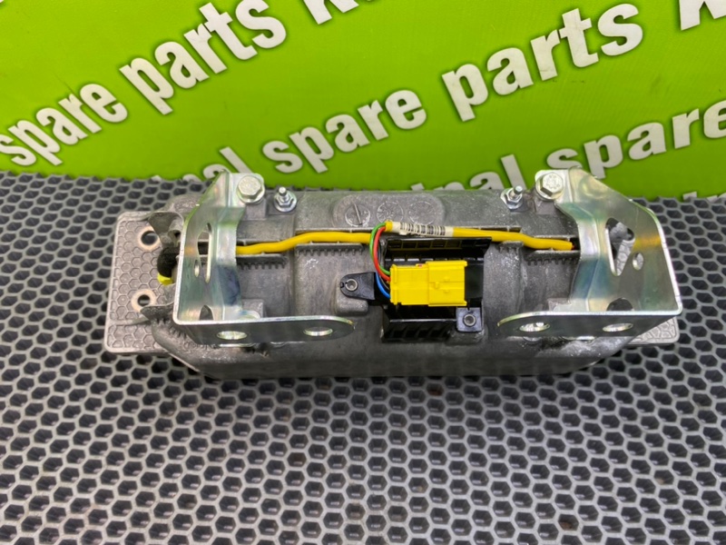 Подушка безопасности, 3300 рублей, Калининград