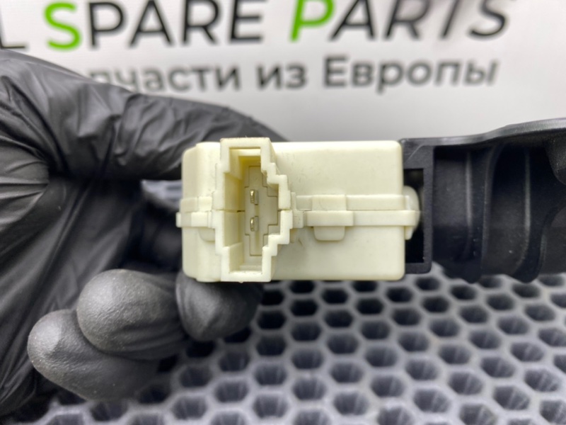 Замок бардачка, 1000 рублей, Калининград