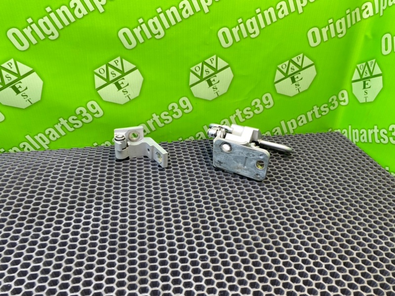 Петли дверей, 1000 рублей, Калининград