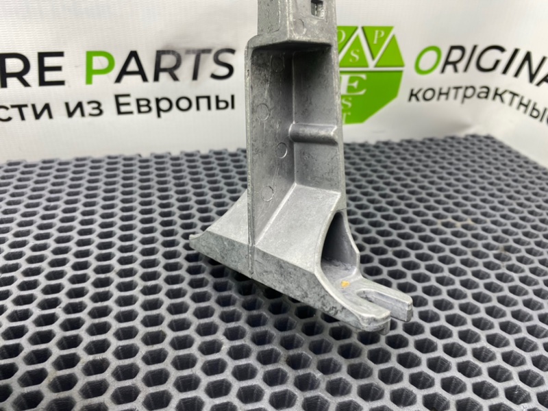 Кронштейн подлокотника, 1000 рублей, Калининград