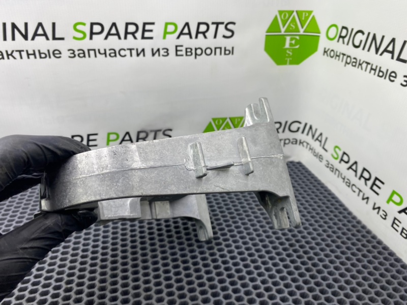 Кронштейн подлокотника, 1000 рублей, Калининград