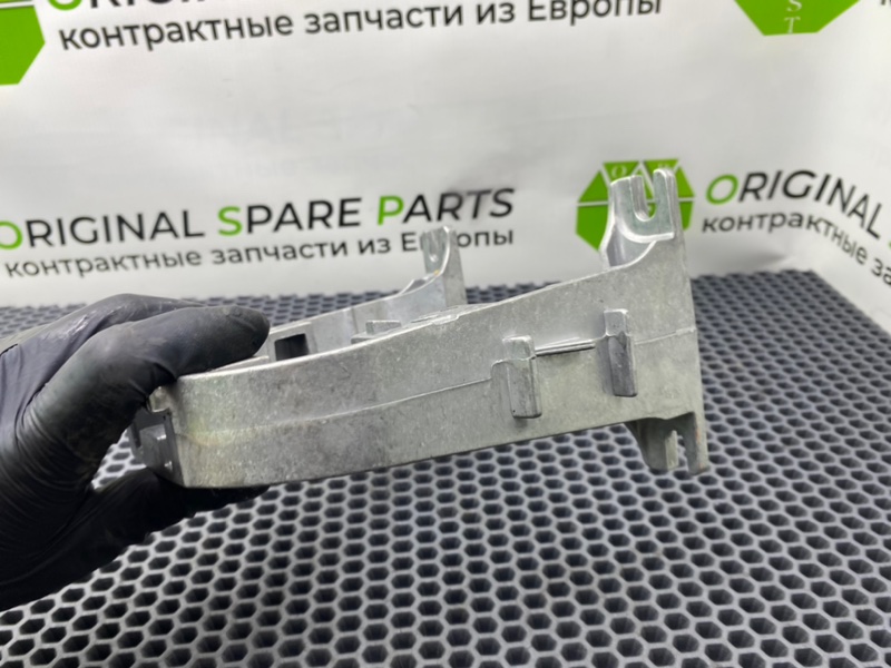 Кронштейн подлокотника, 1000 рублей, Калининград