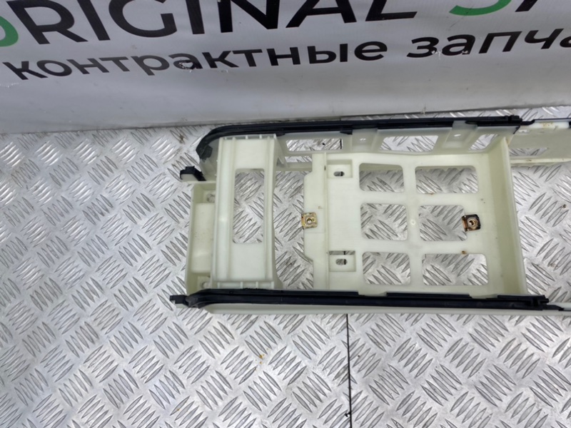 Центральная консоль, 1000 рублей, Калининград