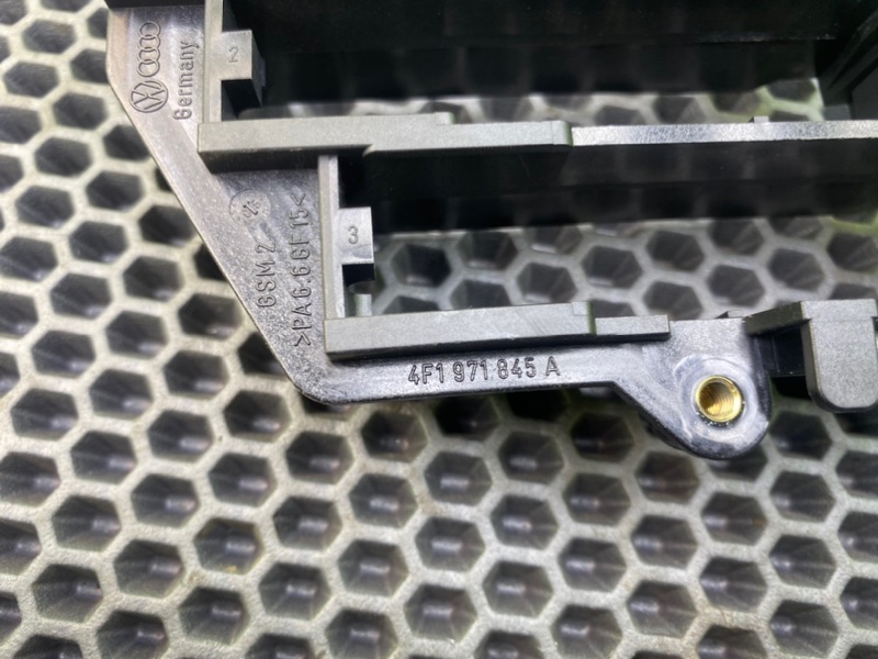 Кронштейн блока предохранителей, 800 рублей, Калининград