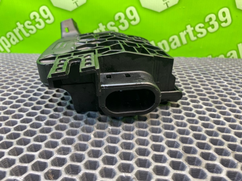 Кронштейн, 800 рублей, Калининград