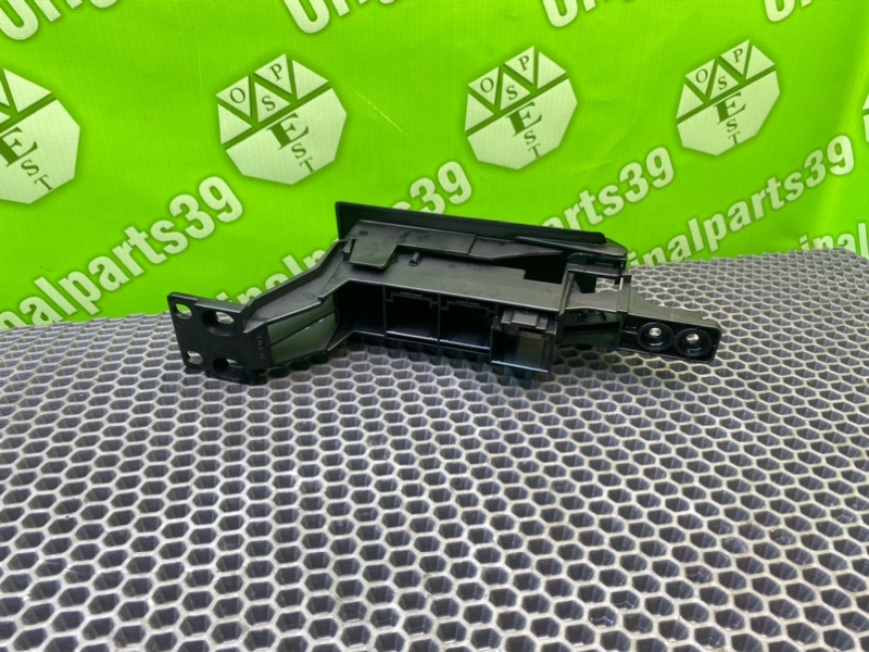 Кронштейн, 600 рублей, Калининград