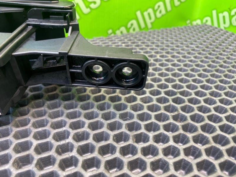 Кронштейн, 600 рублей, Калининград