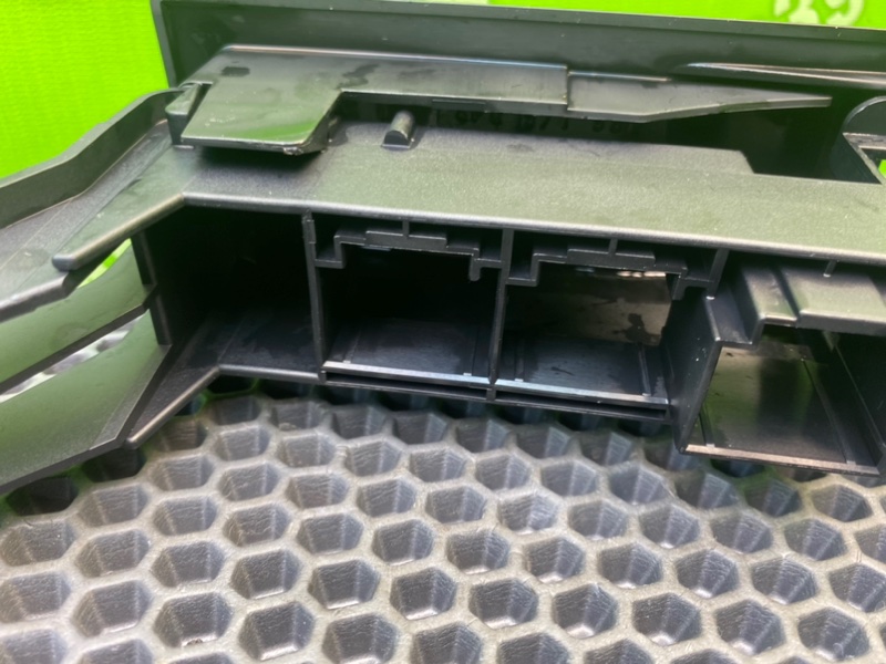 Кронштейн, 600 рублей, Калининград