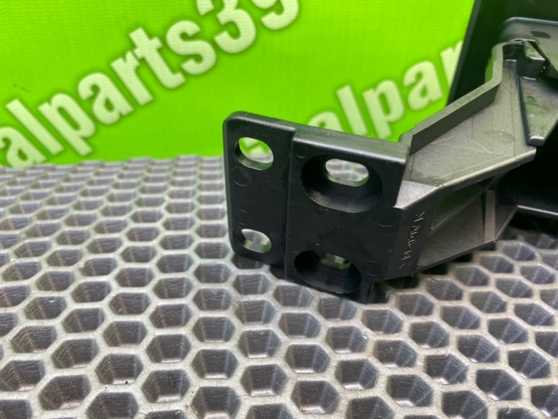 Кронштейн, 600 рублей, Калининград