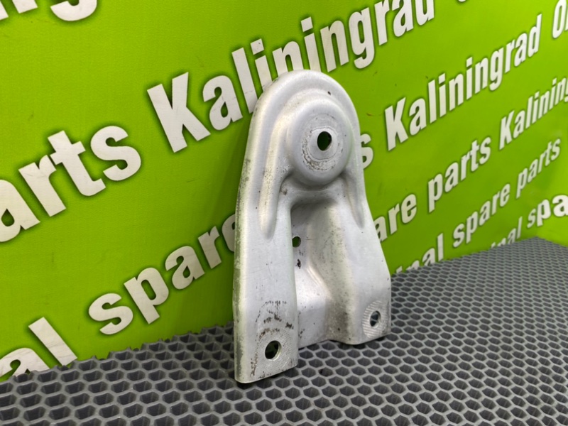 Кронштейн балки, 1000 рублей, Калининград