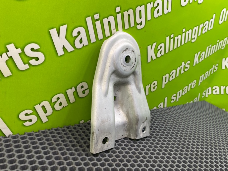 Кронштейн балки, 1000 рублей, Калининград