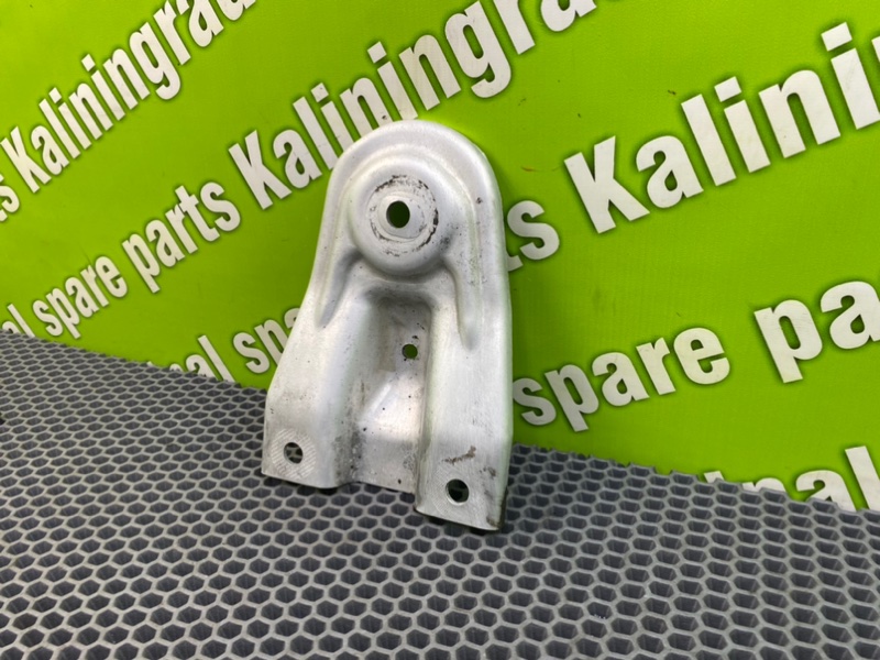 Кронштейн балки, 1000 рублей, Калининград