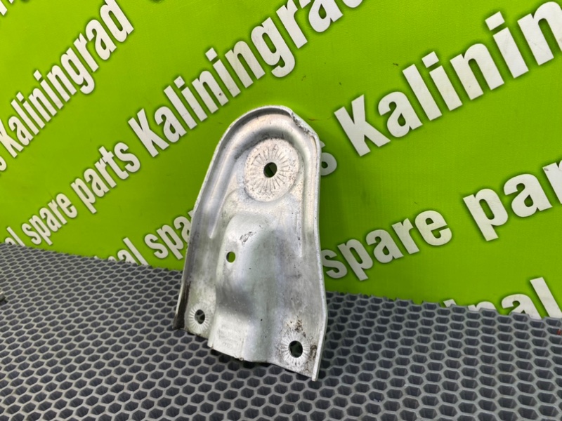 Кронштейн балки, 1000 рублей, Калининград