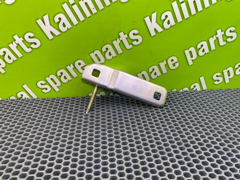 Кронштейн, 600 рублей, Калининград