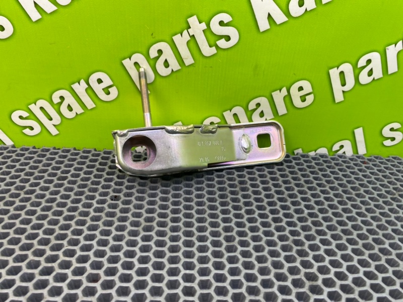 Кронштейн, 600 рублей, Калининград