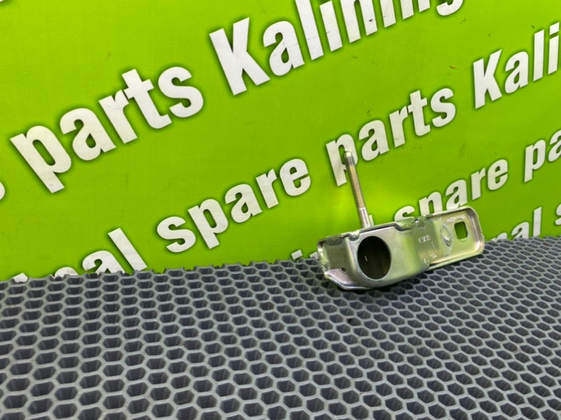 Кронштейн, 600 рублей, Калининград