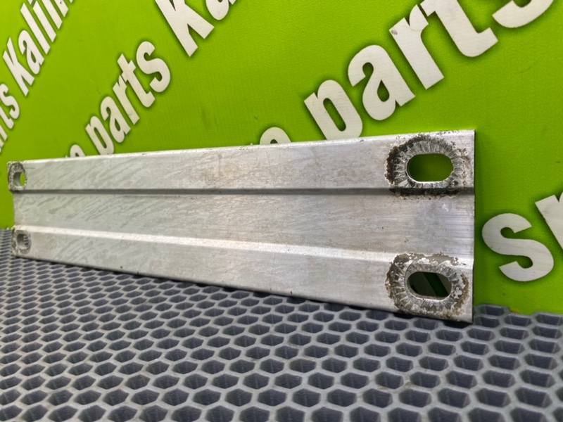 Кронштейн, 1200 рублей, Калининград