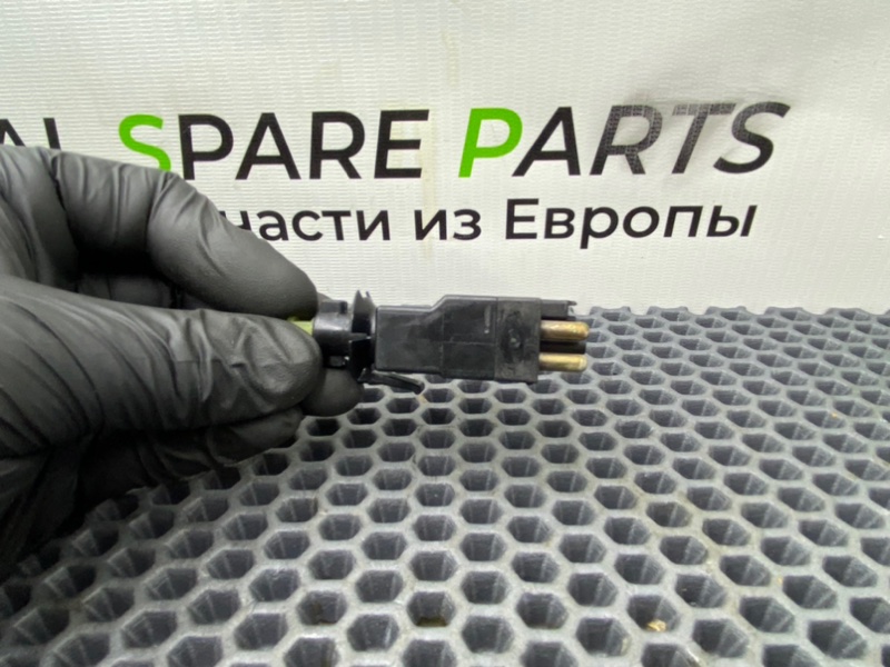 Концевик стоп-сигнала, 500 рублей, Калининград