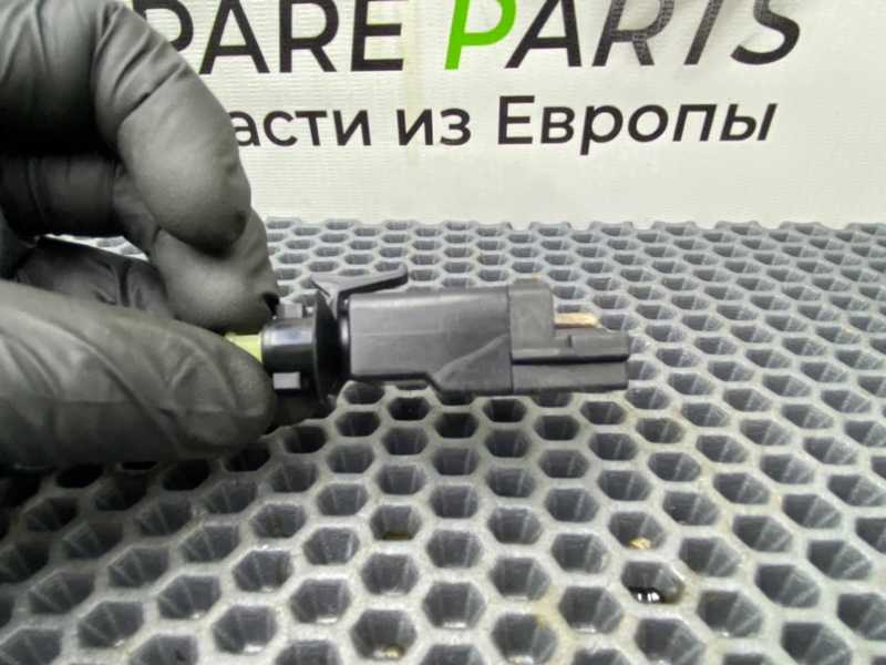 Концевик стоп-сигнала, 500 рублей, Калининград