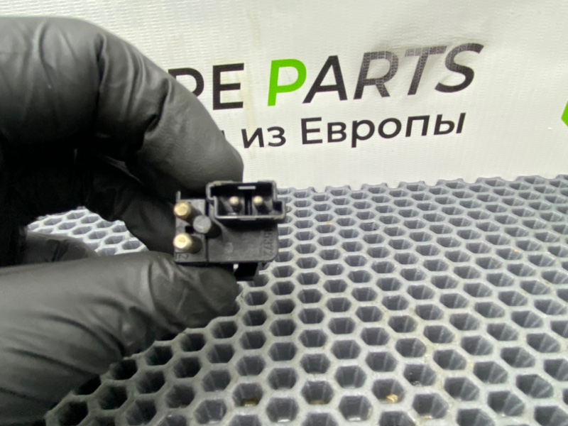 Концевик стоп-сигнала, 500 рублей, Калининград