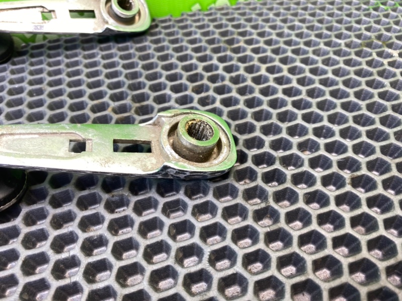 Ручки стеклоподъемников, 1000 рублей, Калининград