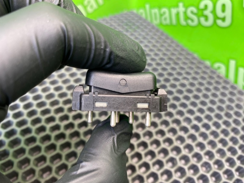 Кнопка, 700 рублей, Калининград