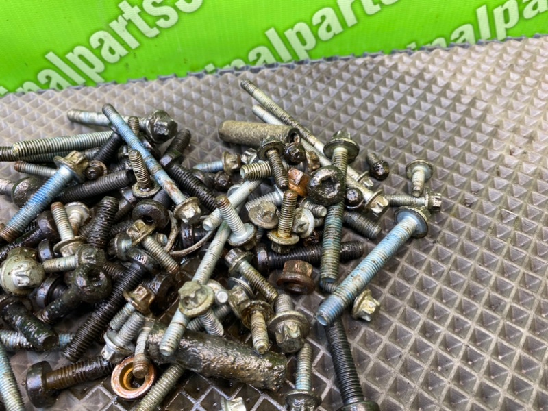 Болты, 1700 рублей, Калининград