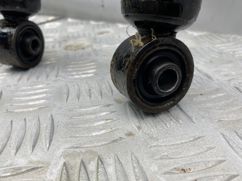 Амортизаторы, 7100 рублей, Калининград