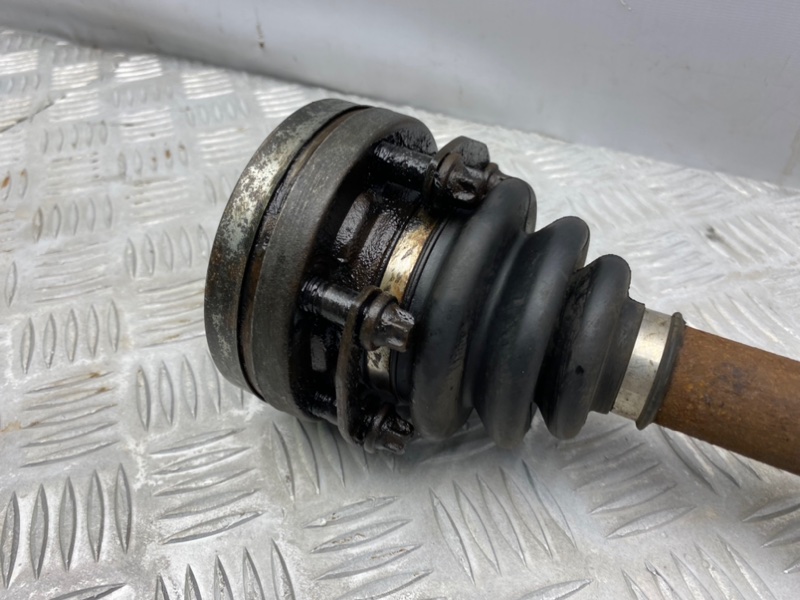 Полуось, 6700 рублей, Калининград