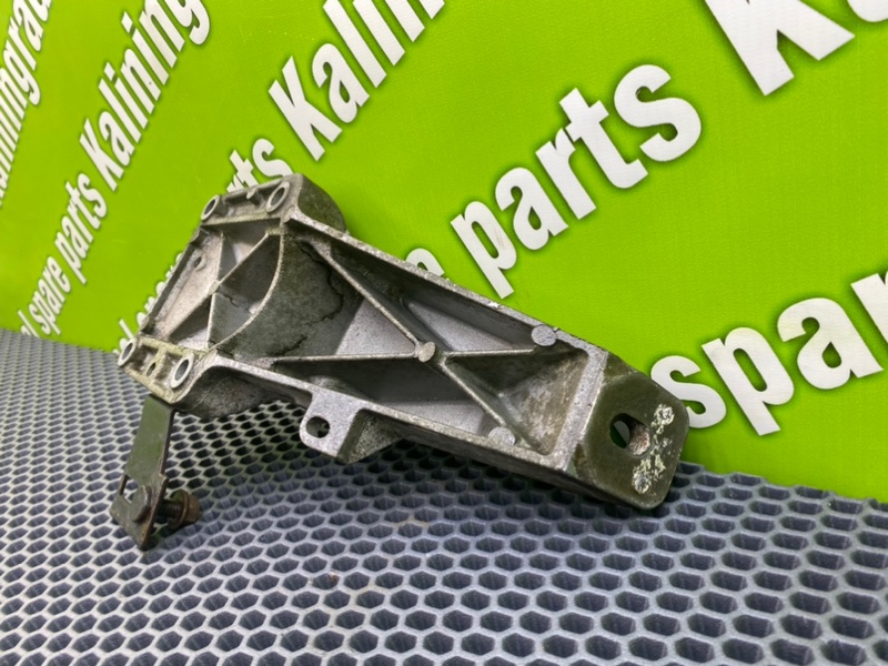 Кронштейн двигателя, 2100 рублей, Калининград